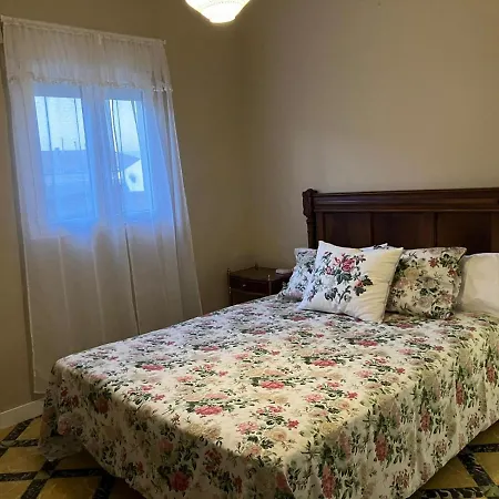 Holiday home Cal Guineu