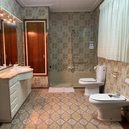 Holiday home Cal Guineu